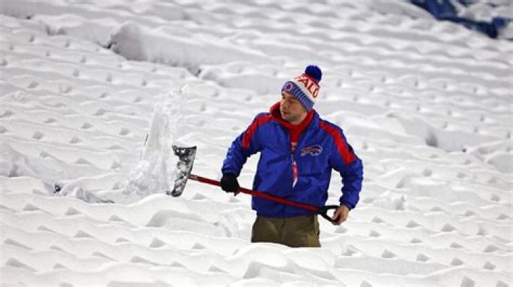 The Buffalo Bills will pay you to clear snow before Sunday’s game