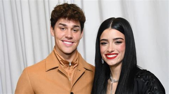 TikTok’s biggest couples of 2020: Addison Rae, Dixie D’Amelio, Noah Beck & more