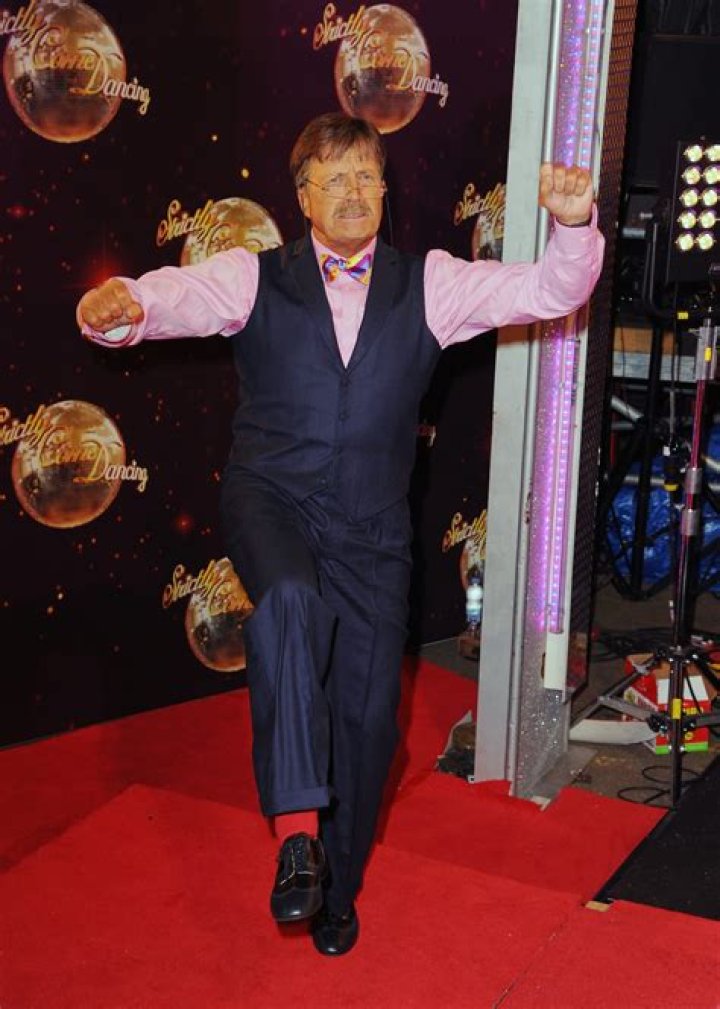 Tim Wonnacott Net Worth 2024: Income, Investments, and Financial Growth
