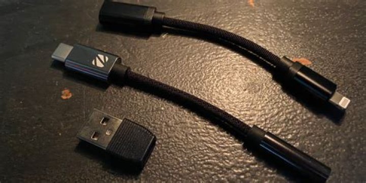 Turn Your Phone Into A Hi-Res Audio Player With The Ztella DAC