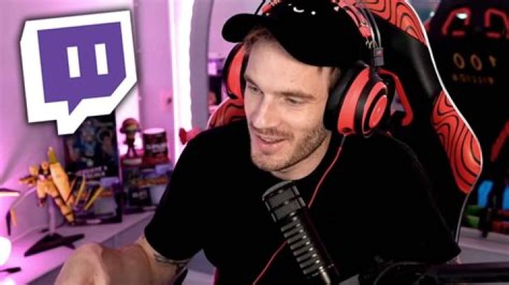 Twitch streamer deletes account after falling for strange request