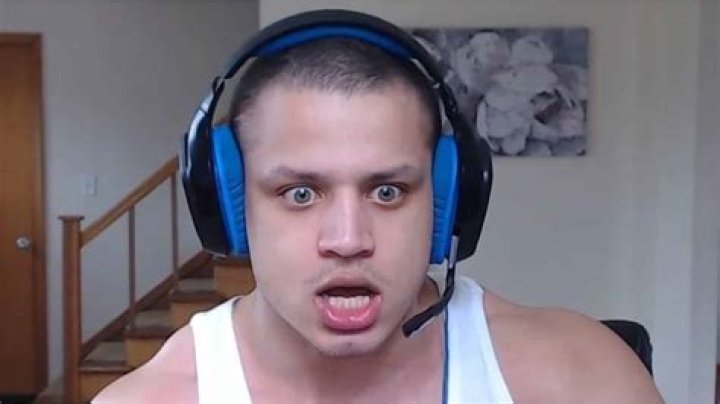 Tyler1 left speechless after fan destroys home gym lifting too much weight