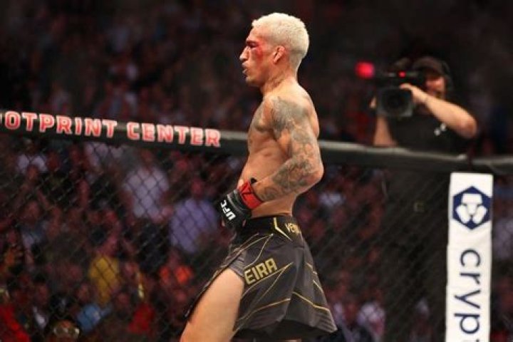 UFC: Charles Oliveira wants to ‘knock Conor McGregor out’ and ‘make Nate Diaz tap’ in the same night