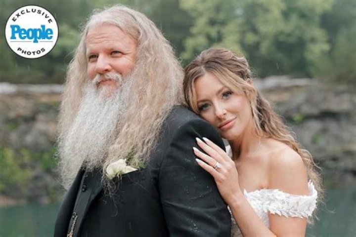 Uncover The Secrets: Jamey Johnson's Marital Journey Revealed