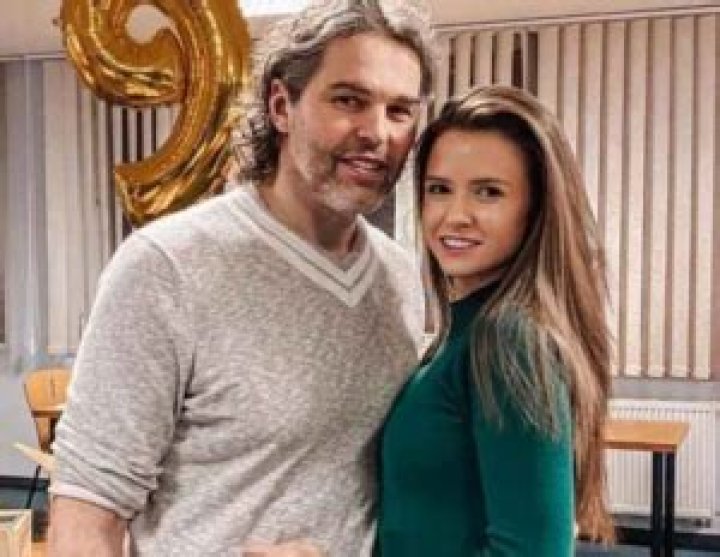 Unraveling The Mystery: How Old Is Jaromir Jagr's Girlfriend?