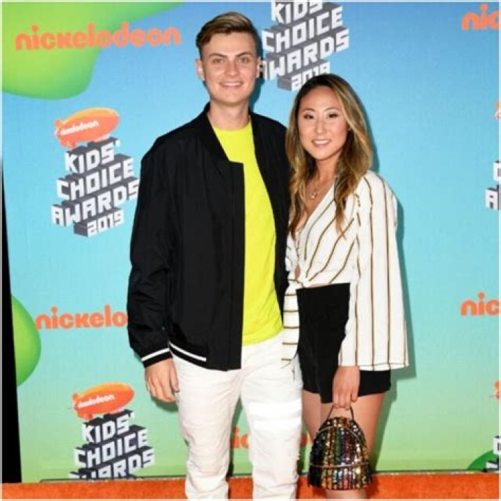 Unraveling The Mystery: Who Is Carter Sharer Dating?