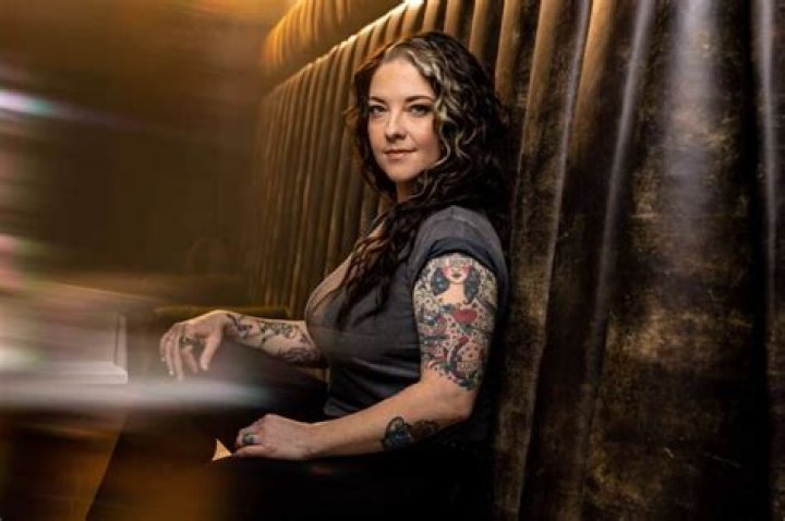 Unveiling Ashley McBryde's Height: Discoveries That Will Reshape Your Perspective