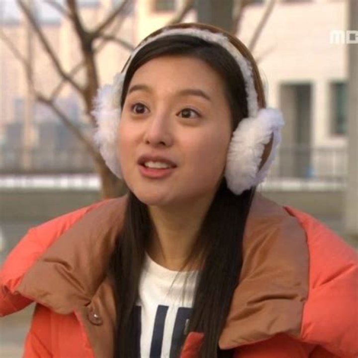 Unveiling The Charm And Talent Of Kim Ji-won