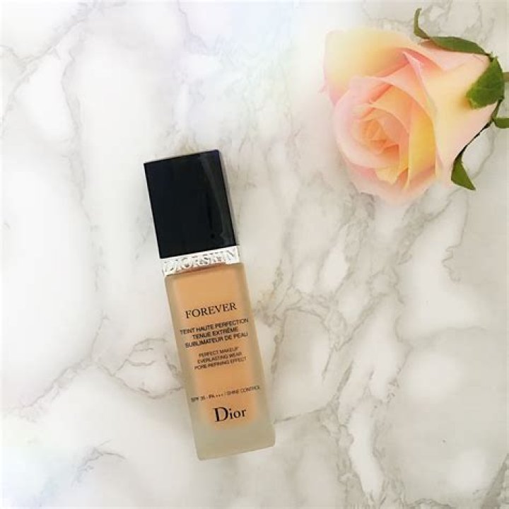 Unveiling The Elegance Of Diorskin Forever Foundation