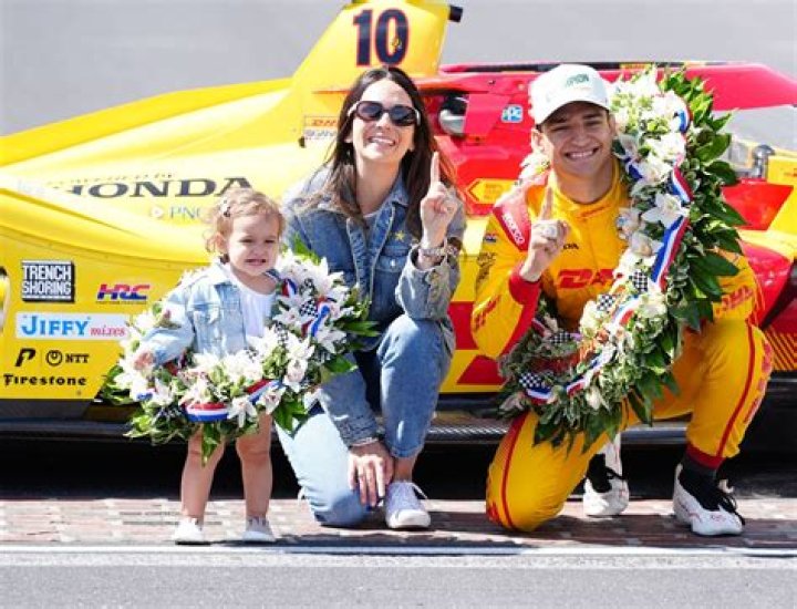 Unveiling The Inspiring Bond: Alex Palou And Esther Valle's Journey