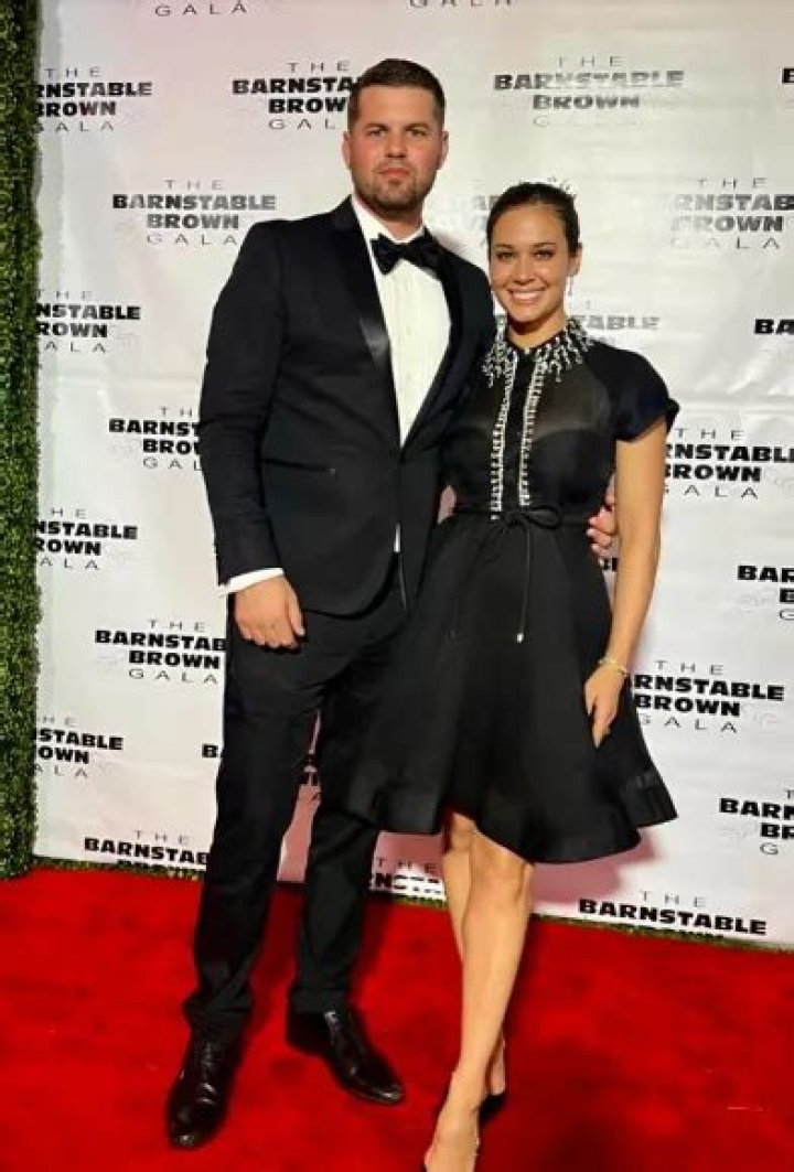 Unveiling The Mystery: Lauren Compton's Boyfriend Now