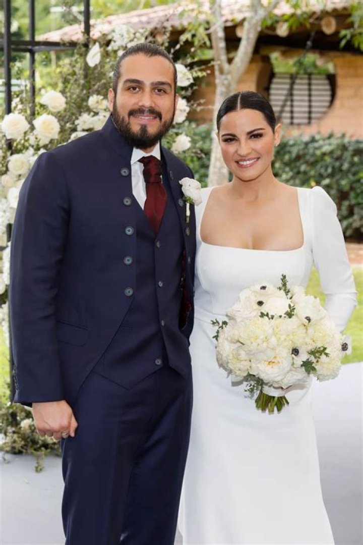 Unveiling The Mystery: Who Is Maite Perroni's Husband?