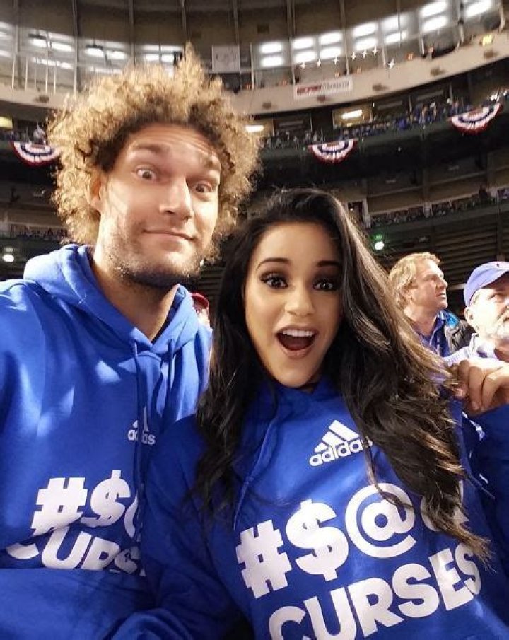 Unveiling The Mystery: Who Is Robin Lopez's Girlfriend?