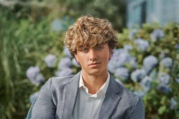 Unveiling The Secrets: Your Guide To Meeting Gavin Casalegno