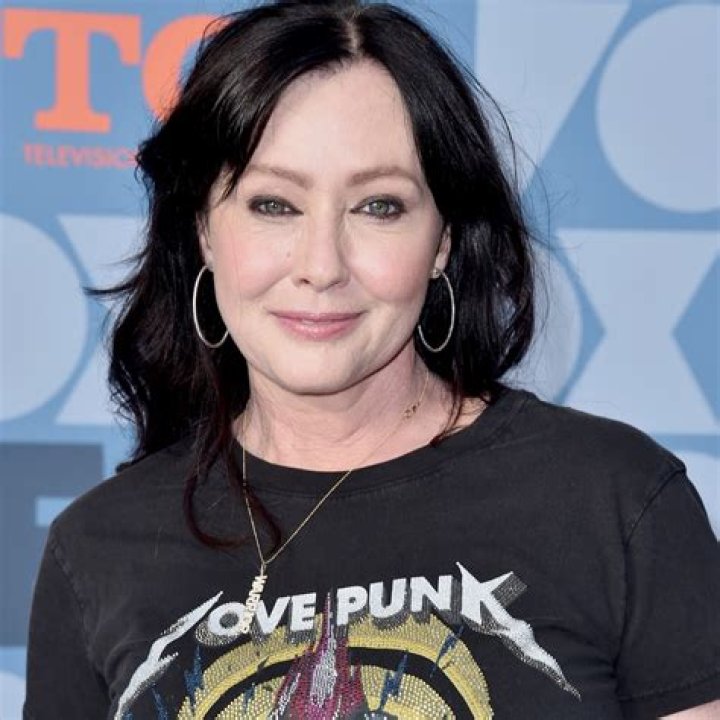 Unveiling The Truth: Uncovering Shanen Doherty's Parenthood Status