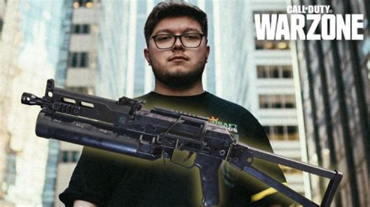 Warzone star Aydan reveals Bizon loadout used for 61-kill World Record