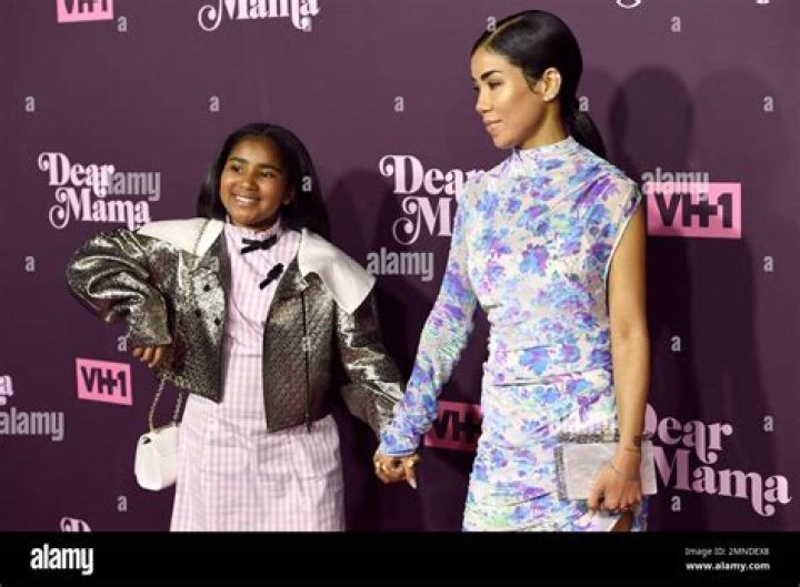 WE WEREN’T READY FOR IT! JHENE AIKO AND DAUGHTER’S ‘DEAR MAMA’ PERFORMANCE WILL MOVE YOU