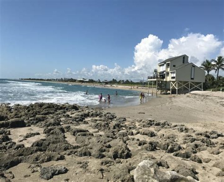 	Weekend getaway: Hutchinson Island beaches are a blast from the past	