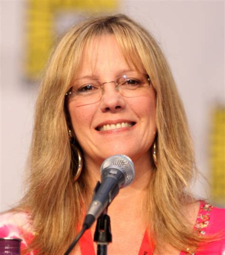 Wendy Schaal Net Worth 2024