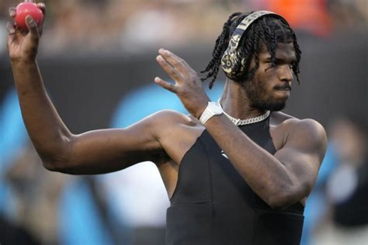 What colleges did Deion Sanders' son receive offers from? 