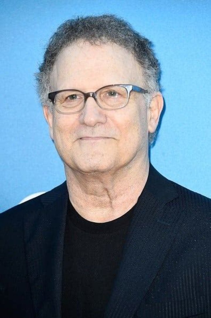 What is Albert Brooks Net Worth 2024: Bio, Age, Weight, Height, Family, Comedic Style, And More