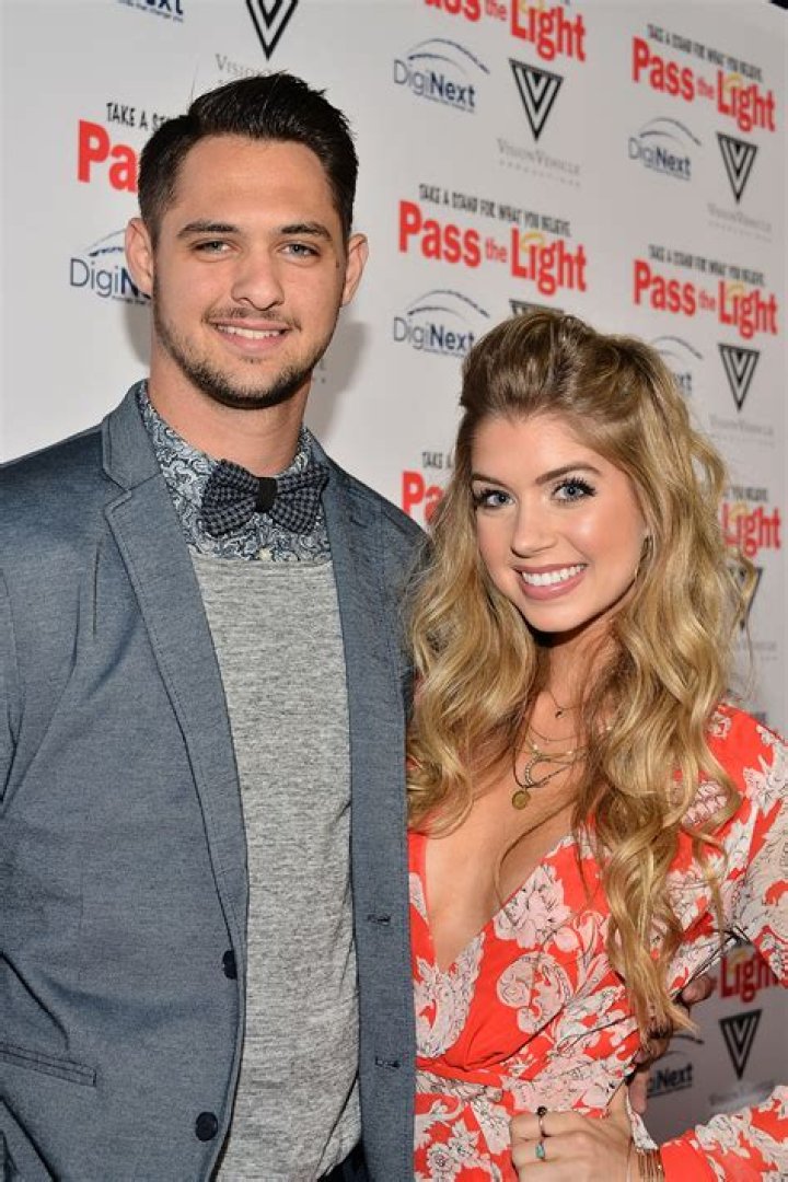 What is Allie DeBerry Net Worth 2024: Financial Insights by Rachel Parris