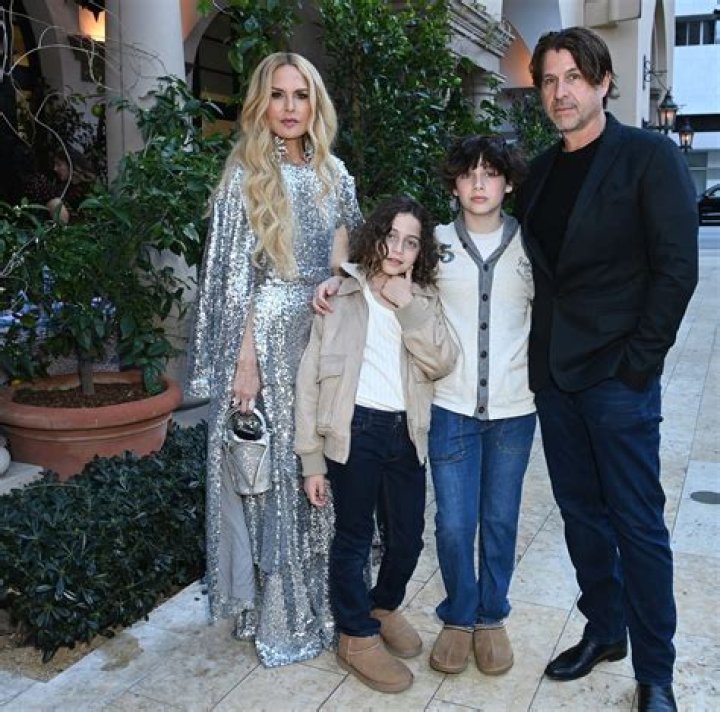 What is Bart Berman Net Worth 2024: Wiki, Real Name, Age, Height, Family, Music Style and More