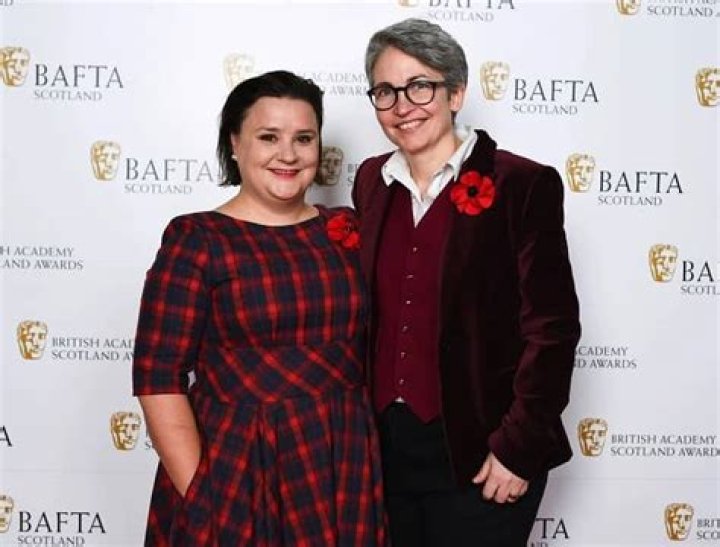 What is Susan Calman Net Worth 2024: Financial Insights & Career Earnings Analysis