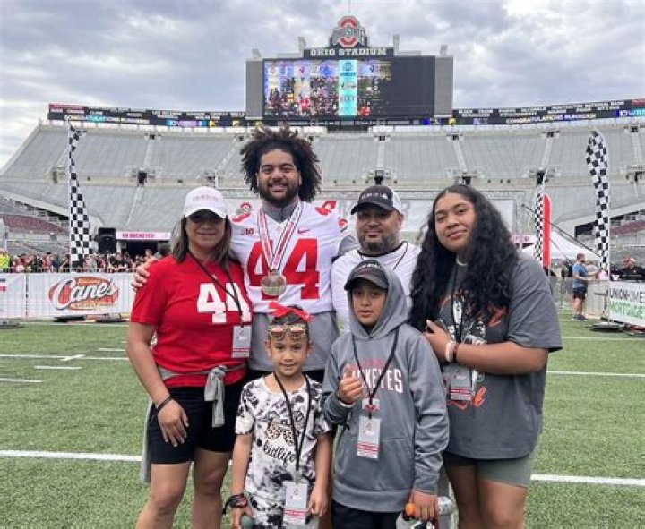 Who are J.T. Tuimoloau's Parents?