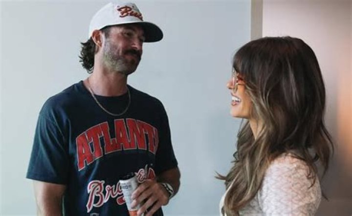 Who Is Ella Langley Dating? A Comprehensive Look Into Her Romantic Life