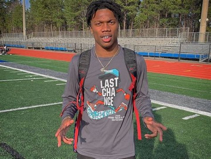 Who is Javon Bullard's girlfriend?