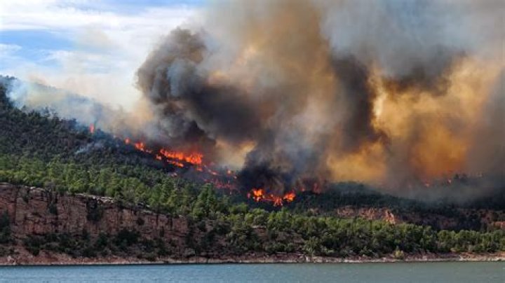 Wildfire prompts evacuation of campground near Flaming Gorge