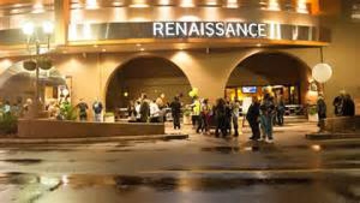 Woman found shot at Phoenix hotel