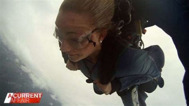 	WOMAN SURVIVES FALL	