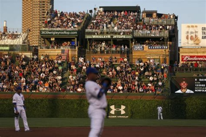 	Wrigley rooftop owners go to court to block signs’ installation	
