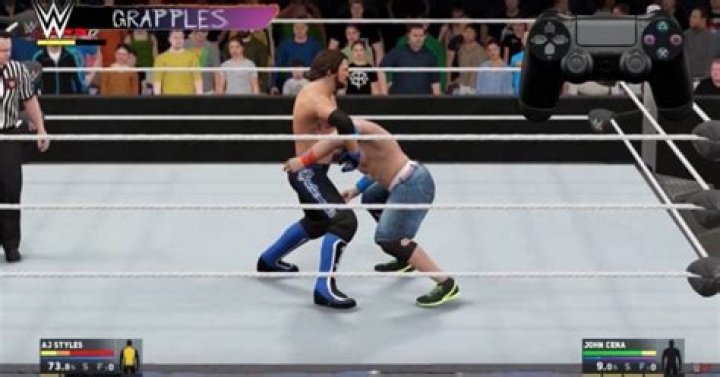 WWE 2K17: How to Grapple