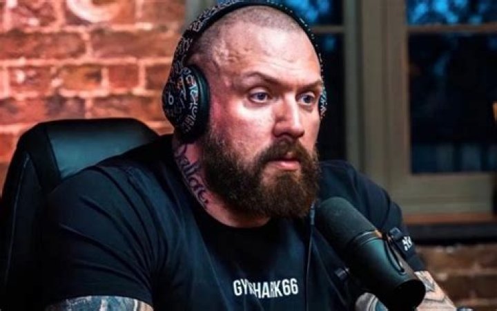 YouTuber beefing with Conor McGregor once landed in deep waters over leaked DMs